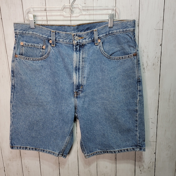 Levi's Other - Levi’s Men’s 505 Regular Fit Blue Denim Shorts Size 36 Inseam 9"